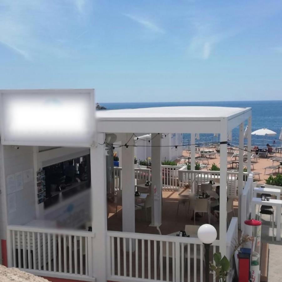 Amata Villa Vacanza Santa Maria di Leuca エクステリア 写真